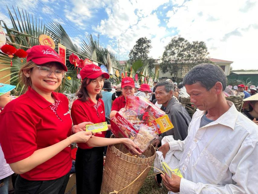 VIETLOTT LAN TỎA YÊU THƯƠNG - GẮN KẾT CỘNG ĐỒNG TRONG NHỮNG NGÀY XUÂN GIÁP THÌN 2024